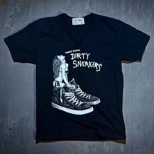 Dom Rebel Graphic T-Shirt Womens Black V-Neck Finders Keepers Dirty Sneakers XL